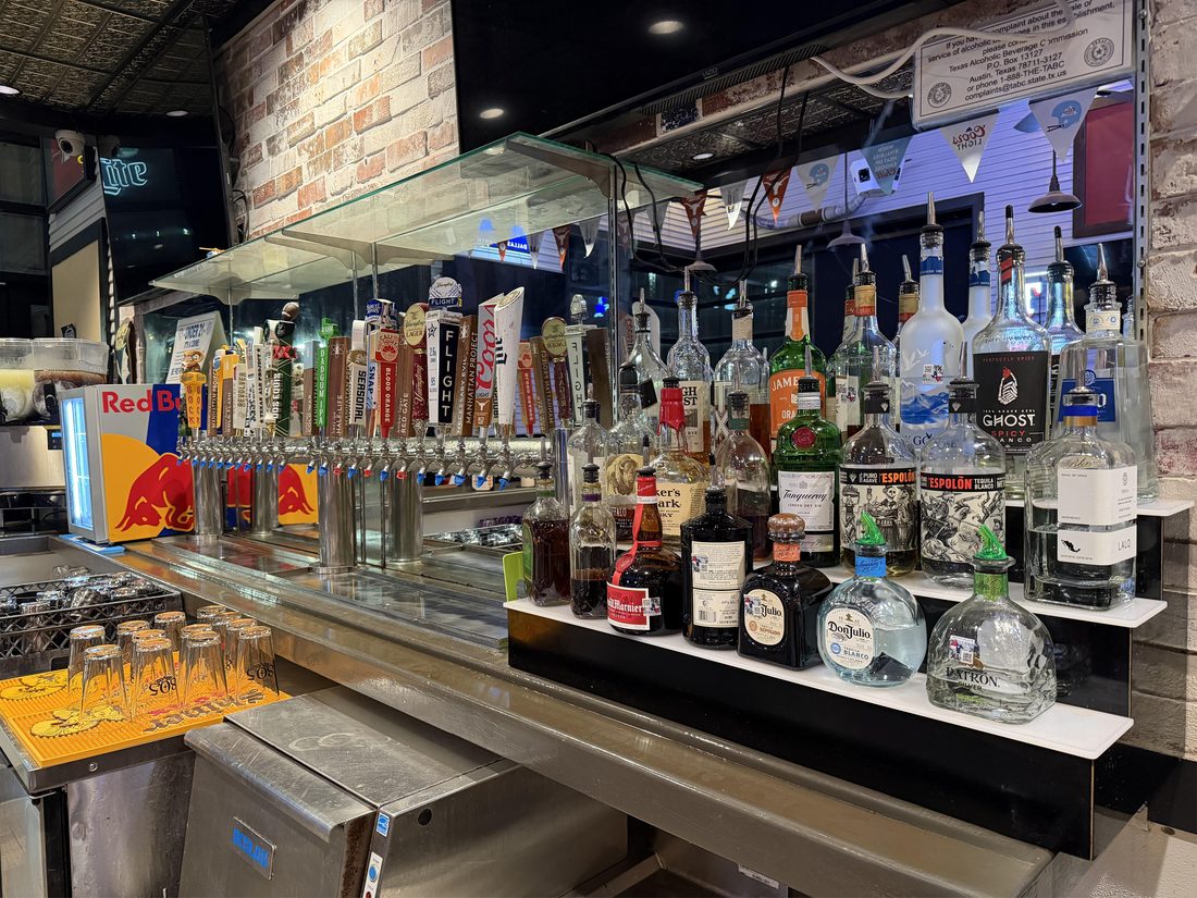 The full bar at Texadelphia West Love